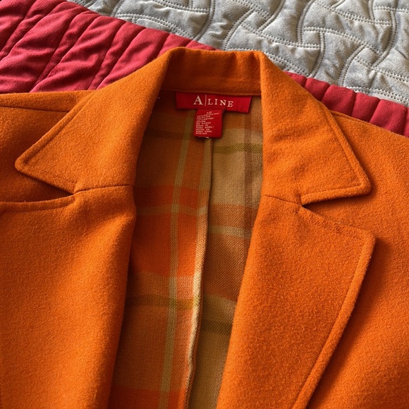 Yummy warm cozy coat, beautiful autumn color - Picture 3 of 4